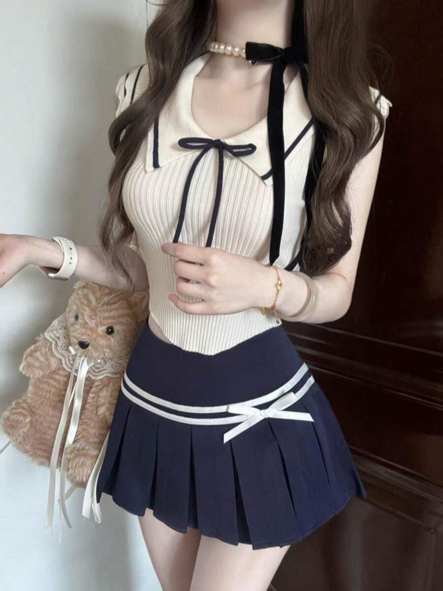 Women Two-Piece Outfits - 米白色和藏藍色 - 查看 1