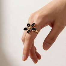 1 Piece Of Women's Elegant And Simple Enamel Mosaic Ring – Geometric Floral Pattern, Never Fades, Suitable For Daily Wear, A Timeless Accessory For All Year Round (No Plating) - 白色 - 查看 3