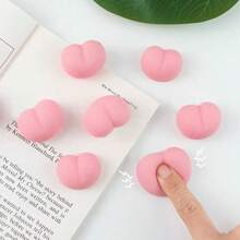 5pcs Jouet anti-stress populaire à presser en forme de fesses molles, fabriqué en matériau à rebond lent sélectionné, toucher dense et lisse, doux et respectueux de la peau, texture collante et humide unique lorsqu'il est pressé, expérience de guérison immersive. Soulage facilement les émotions négatives, atténue le stress mental, aide à améliorer la concentration, très pratique pour le soulagement du stress quotidien. Design durable et attrayant, portable et facile à ranger, convient à diverses occasions de vacances, un cadeau surprise amusant pour les amis et la famille. - Multicolore - Voir 5