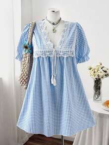 Vestido casual, lindo y retro para fiesta o vacaciones, con cuello en V, encaje, parches, mangas cortas con volantes y cintura con lazo, talla grande - Azul y blanco - Ver 12
