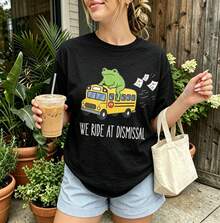 Camiseta divertida para el último día de clases para profesores, camiseta Comfort Frog Teacher, camiseta de fin de año para profesores - Negro - Ver 1