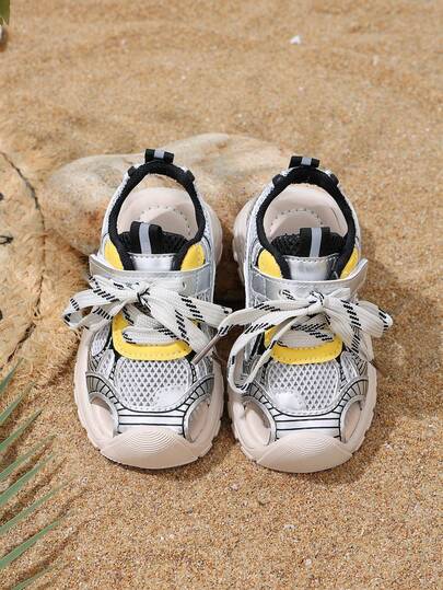 1 Pair Children's Sports Closed-Toe Sandals, Colorblock Soft Leather & Breathable Mesh Fabric, Round Toe Anti-Kick Design, Chunky Soft Non-Slip Sole, Hook And Loop Strap, Fashionable Casual Beach Sandals For Boys & Girls, Spring/Summer New Arrival