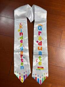 Faja de graduación de poliéster con letras y patrón de gorra de colores para la ceremonia de graduación de jardín de infantes y preescolar, decoración de graduación - Multicolor - Ver 10