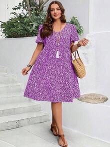 Vestido casual de manga corta con estampado floral diminuto para tallas grandes - Púrpura malva - Ver 1