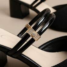 Sandalias para dama con tacón grueso y punta puntiaguda, zapatos para mujer elegantes tipo mulas cerradas de tacón medio con textura tejida y suela de goma, calzado cómodo transpirable y ligero estilo casual de oficina, zuecos modernos versátiles con diseño de meter suaves y antideslizantes - Negro - Ver 6