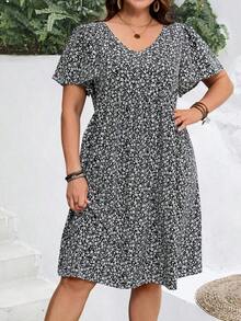 Vestido casual de manga corta con estampado floral diminuto para tallas grandes - Negro - Ver 7