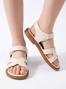 1 Pair Fashion Children's Sandals, Beige Girls' Flat Sandals, Hook And Loop Design, Soft Non-Slip Wear-Resistant Sole, Suitable For Banquets, Gatherings, Parties, Weddings, Vacations - Beige - View 3