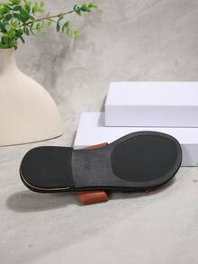2026 New European And American Style Toe-Loop Slides For Women, Black And Brown Colorblock Cross Strap Flat Sandals, Casual Slippers Suitable For Daily Wear, Home, Beach And More - Brown - View 6