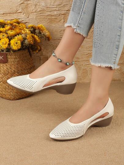 Giày đế xuồng khoét rỗng thoáng khí dành cho nữ, đế thấp chống trượt, thoải mái khi xỏ chân, giày công sở thường ngày.