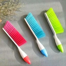 1pc Multi-Color Handheld Soft Bristle Duster Brush, Non-Slip Handle Portable Cleaning Brush, Suitable For Bedding, Sofa, Clothes, Carpet, Furniture And Indoor Cleaning - Candy-colored Cleaning Brush - View 3