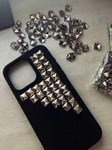 1 chiếc ốp lưng điện thoại Halloween DIY Stud Punk Cool Cross Religious Rock N Roll Rivet Metal Leather tương thích với iPhone 17 Pro Max 16 15 14 13 12 11 Pro Max Plus. - Đinh tán đen không đều - Xem 1