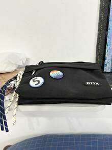 小众设计徽章装饰斜挎包，轻便单肩包，多功能迷你方形包，通勤及运动皆宜 - 彩色 - 查看 11