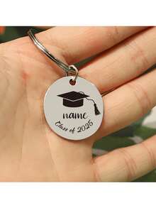 Llavero personalizado de graduación, personalizado con nombre y año de graduación, llavero con diseño de birrete de acero inoxidable, regalo perfecto de graduación 2026 - Plateado - Ver 6