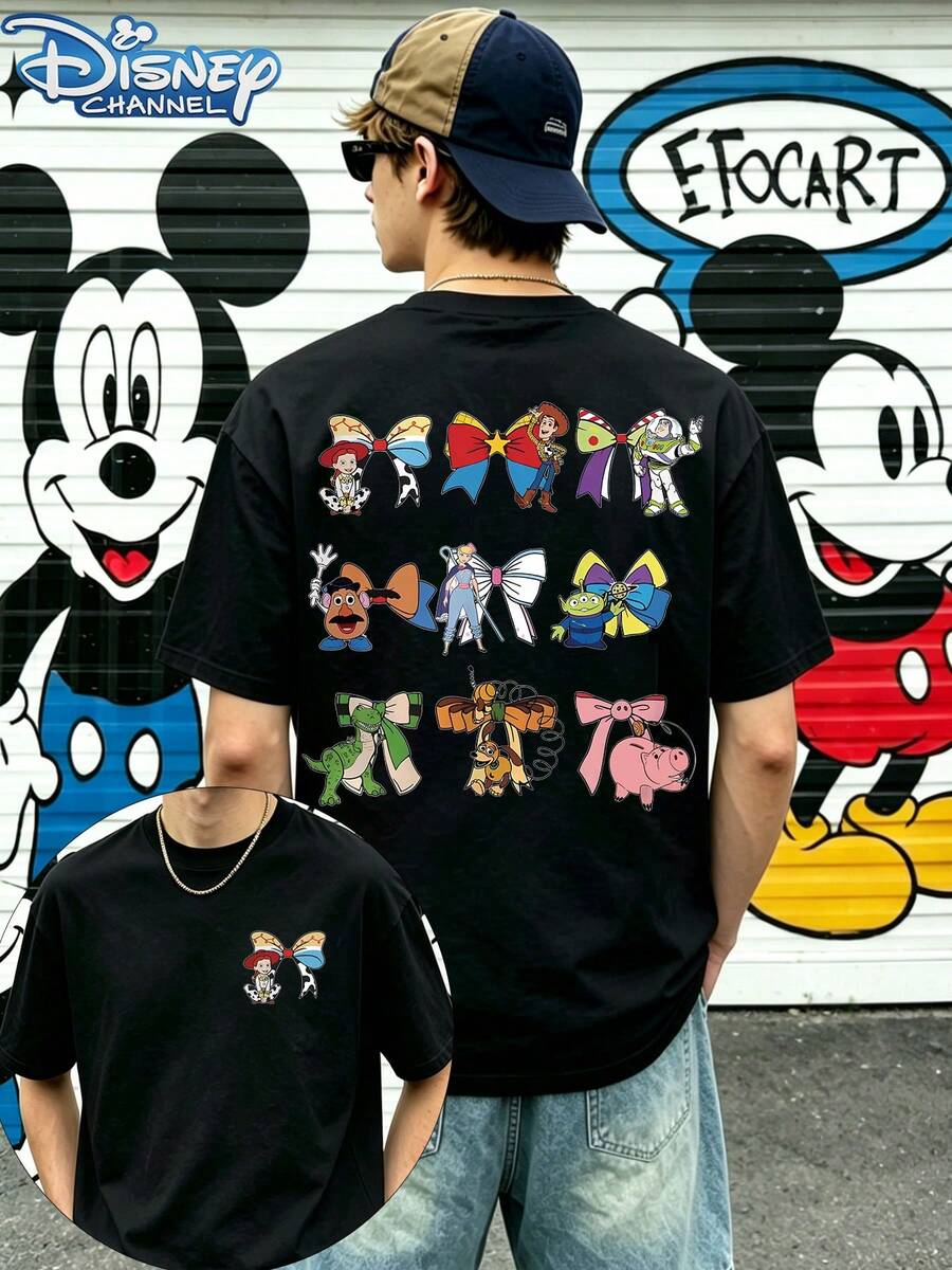 Disney Toy Story Character Butterfly Knot Print T-Shirt, Retro Cartoon Ventilation, Double-Sided Printed Design, Men's High-Quality Short-Sleeve T-Shirt Made From 100% Cotton, Relaxed And Comfortable In Summer, Disneyland Travel Wear, Couple's T-Shirt, Summer Outdoors, Vacation, Couple/Girlfriend Clothing, Daily Travel, The Best Gift For Toy Story Fans - màu đen - Xem 1