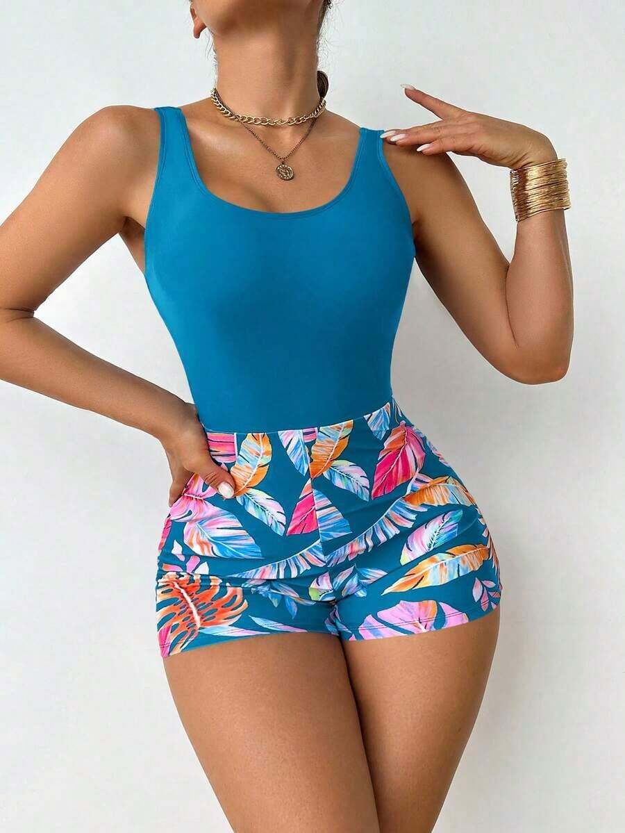 Conjunto de baño dos piezas para mujer, top liso azul marino y shorts con estampado tropical, ideal para playa, piscina y vacaciones de verano - Agua verde azul - Ver 1