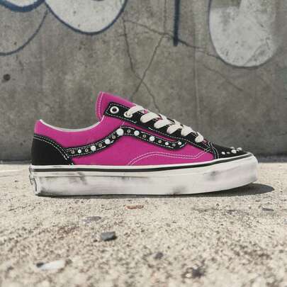  Vans Old Skool 36 Pearlized Sneakers | Authentic 2026 Retro Y2K Skate Shoes | Iridescent Pearl Luster Finish | Classic Sidestripe Low-Top Trainers | Premium Streetwear Footwear In Sizes 36-46 | Available At Alpha Swifts Store