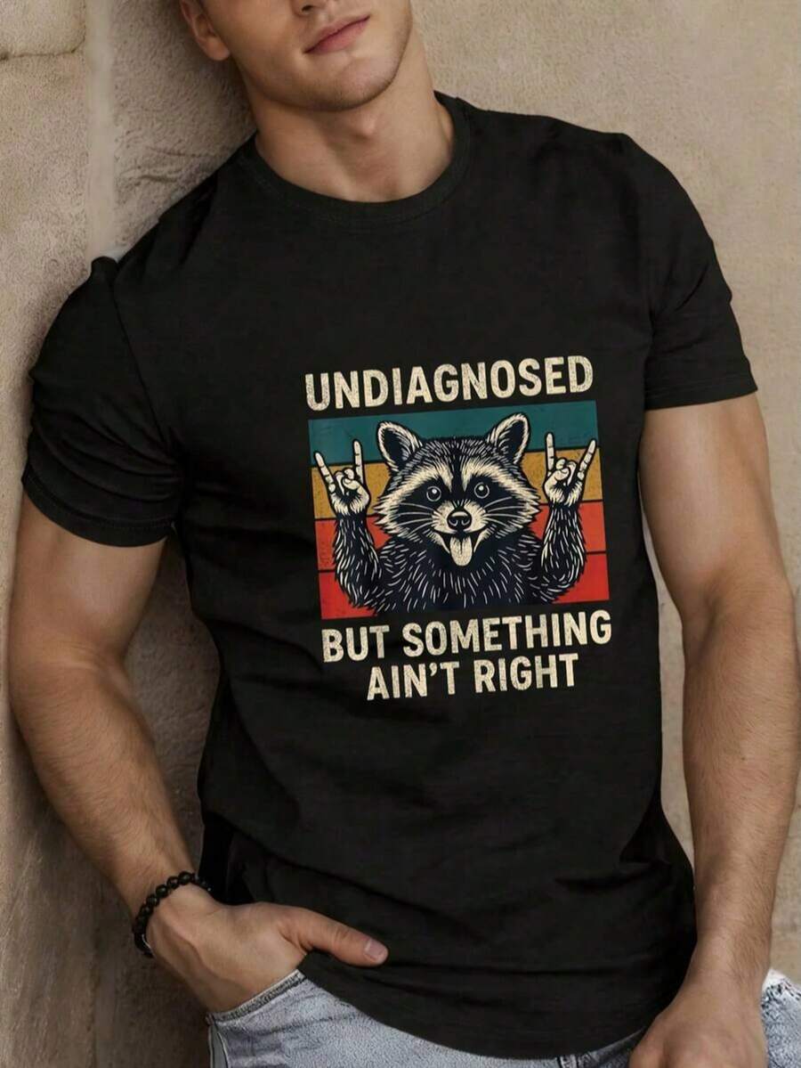Plus Size Men's Casual Round Neck Short Sleeve T-Shirt, Featuring Raccoon Graphic, Hand Gesture, And "Undiagnosed But Feeling Off" Text, Fashionable Men's Tee | Exquisite Design | Summer Essential | Easy To Match, Showcasing Personal Style - Black - View 1