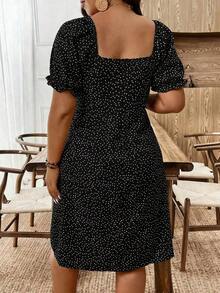 Vestido de manga corta con cuello cuadrado, fruncido y retorcido con estampado todo sobre para mujer de talla grande - Negro - Ver 2