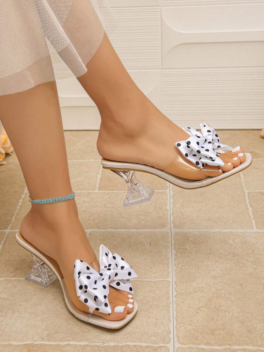 Sandalias deslizantes transparentes con decoración de mariposa para mujer, sandalias de tacón medio con rhinestones para verano y uso al aire libre, sandalias de estilo hada blanca para damas - Blanco - Ver 1
