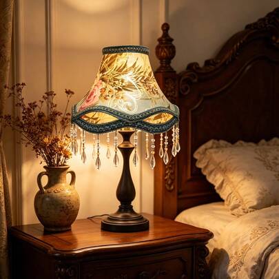1 chiếc chụp đèn hình chuông họa tiết hoa vàng óng ánh/hoa lá xanh kiểu Boho, chụp đèn kiểu Victoria với tua rua đính cườm, chụp đèn cổ điển với viền tua rua đính cườm màu xanh dương dùng để trang trí nhà cửa.