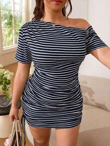 Solflare Vestido casual versátil de primavera/verano, adecuado para salidas, uso diario, fiestas, festivales de música, regreso a la escuela, graduación, vacaciones, bodas, hogar, transporte, ropa de calle. Hombro asimétrico, tela de punto acanalada a rayas en color albaricoque y negro, elástica, longitud ajustable, manga corta, fruncido en todo el Body, corto, ajustado, talla grande - Azul marino - Ver 5