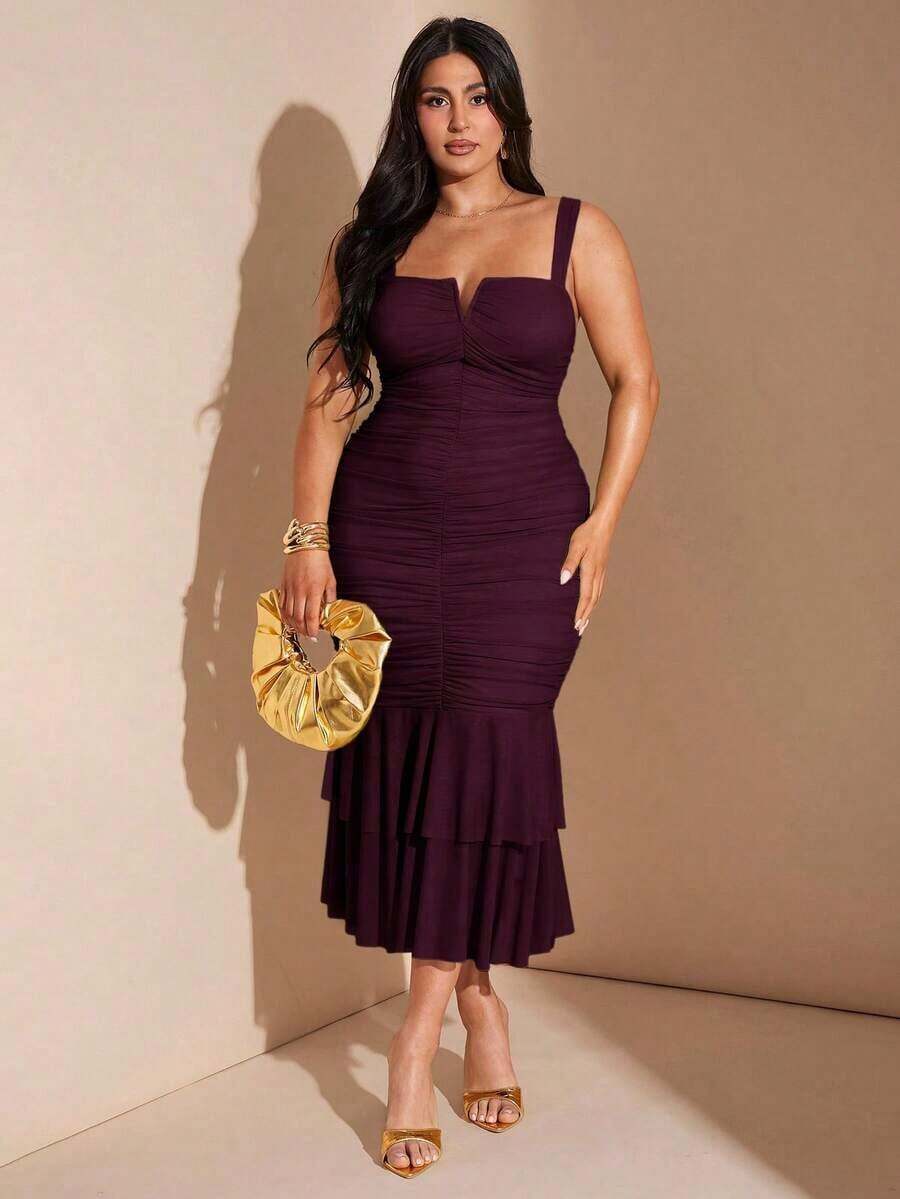 Vestido midi ajustado con cuello en V, volantes y pliegues para mujer de talla grande, vestido de fiesta para vacaciones - Granate - Ver 1