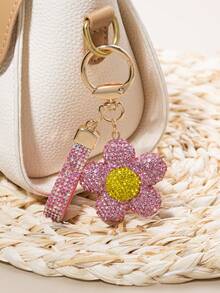 Cute Fully Rhinestoned Flower Keychain Pendant, Shiny Crystal Handbag Charm, Fashion Car Key Chain Wallet Accessory Gift - Flower - View 4