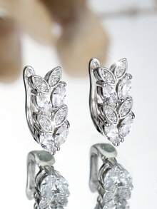 Vanel 1Pair Luxury Silvery Earrings, Intricate Leaf Setting With Clear Cubic Zirconia, Fashion Jewelry For Women, Elegant Gift - Silver-white - View 5