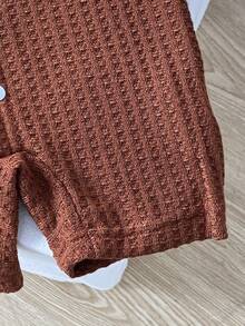 Áo liền quần tay ngắn cổ tròn cổ điển cho bé trai, chất liệu vải jacquard, họa tiết hoạt hình dễ thương, thiết kế cài nút. - Màu Khaki - Xem 6