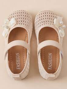 Giày sandal Mary Jane màu be có khóa dán điều chỉnh được cho bé gái 3-12 tuổi, điểm nhấn là nơ lưới màu kem, kiểu dáng mềm mại, phù hợp cho tiệc tùng và đám cưới. - Màu be - Xem 5