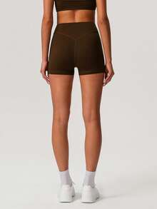 Women's Seamless Casual Butt-Lifting Lightweight Shorts, Solid Color Yoga Running Sports Shorts, European Size - Coffee Brown - View 8