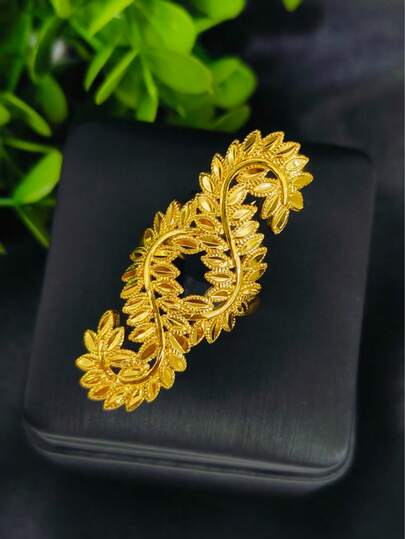 1pc Fashionable Women's Gold-Plated Copper Hollow Flower Ring, Suitable For Index Finger, European And American, Middle Eastern, Dubai, Bride, Wedding, Banquet, Date, Valentine's Day, Mother's Day, Holiday Gift, Accessory