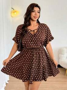 Easura Vestido corto de lunares marrones con cuello en V, mangas cortas y volantes en el bajo para mujer talla grande, de estilo francés elegante y casual - Marrón - Ver 6