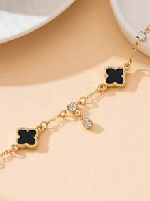 1 Piece Of Delicate Pendant With 4 Leaves Of Grass Flowers, Light Luxury Handmade Accessory (Excluding Gift Box) - Black - View 2
