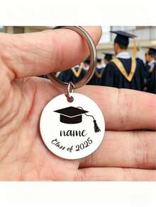 Llavero personalizado de graduación, personalizado con nombre y año de graduación, llavero con diseño de birrete de acero inoxidable, regalo perfecto de graduación 2026 - Plateado - Ver 2