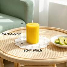 1 cây nến trụ sọc vàng tươi "Dopamine Style". Kích thước: Đường kính 1,96 inch; Chiều cao 1,96-7,87 inch. Lý tưởng để trang trí bàn ăn, cây nến thơm này hoàn hảo để tạo không khí mùa hè, tổ chức tiệc sinh nhật, trang trí bàn ngoài trời hoặc làm quà tặng mùa hè đáng yêu. - Sáp trụ - Xem 8