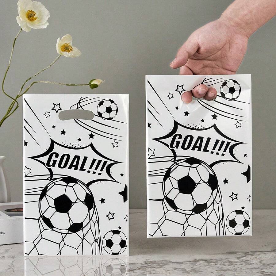 30 piezas Bolsas de regalo con tema de fútbol, decoraciones para fiesta de cumpleaños, bolsas de tela para bocadillos y dulces, bolsas de obsequio, bolsas de plástico para llevar, suministros de embalaje de regalos, bolsas de regalo de cumpleaños, bolsas de obsequio para fiesta de fútbol, decoraciones con tema de fútbol, bolsas de regalo - Ver 1
