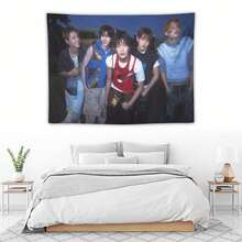 KOOP CORTI-S Character Printed Tapestry, Fashionable, Lightweight, And Durable Polyester Wall Decoration, Multi Functional Bedroom And Living Room Wall Art, Suitable For Indoor And Outdoor Decoration, Ideal Gift For Teenage Fans, Comes With Free Installation Package - 1PC - 查看 5