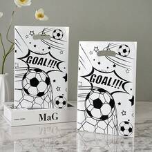 30 piezas Bolsas de regalo con tema de fútbol, decoraciones para fiesta de cumpleaños, bolsas de tela para bocadillos y dulces, bolsas de obsequio, bolsas de plástico para llevar, suministros de embalaje de regalos, bolsas de regalo de cumpleaños, bolsas de obsequio para fiesta de fútbol, decoraciones con tema de fútbol, bolsas de regalo - Ver 2