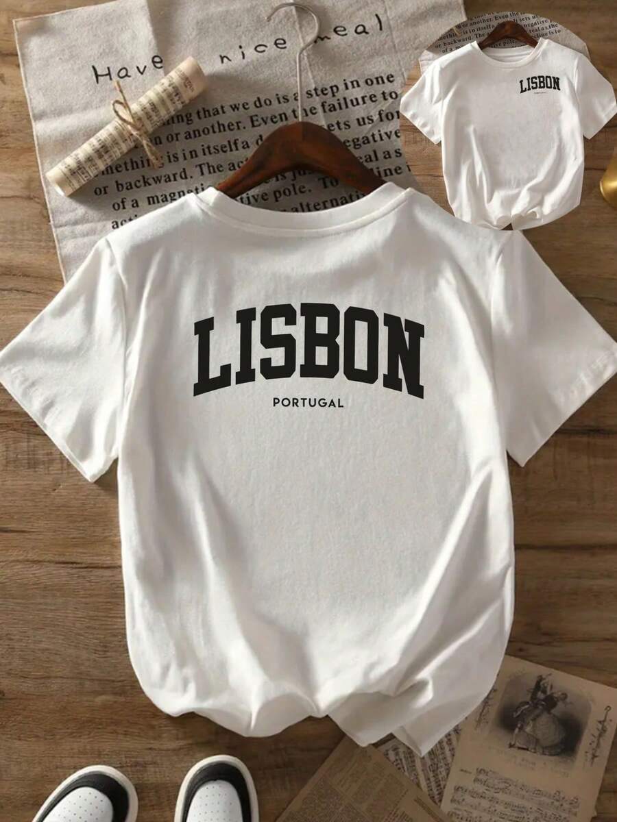 Top casual da donna a maniche corte stampato sul davanti e sul retro, essenziale per l'estate, LISBONA, PORTOGALLO, con scollo rotondo stampato - Abbigliamento da donna, vestibilità comoda, design classico - Koszulki - Bianco - Visualizzare 1