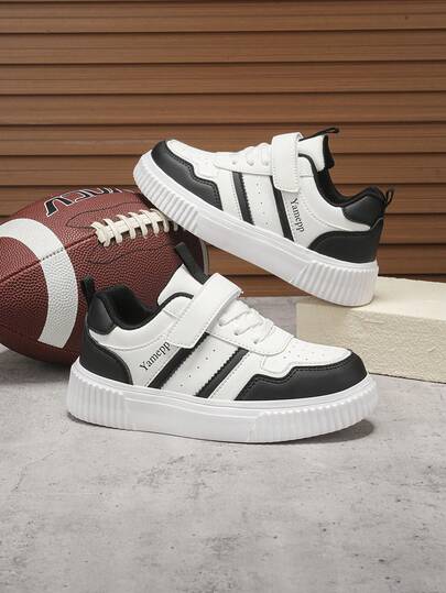 Kids' Fashion Striped Patchwork Contrast Color Letter Print Skate Shoes, Hook And Loop Design For Easy On/Off, Suitable For Outdoor Travel Sports, Cute Casual Sneakers For School, Black & White