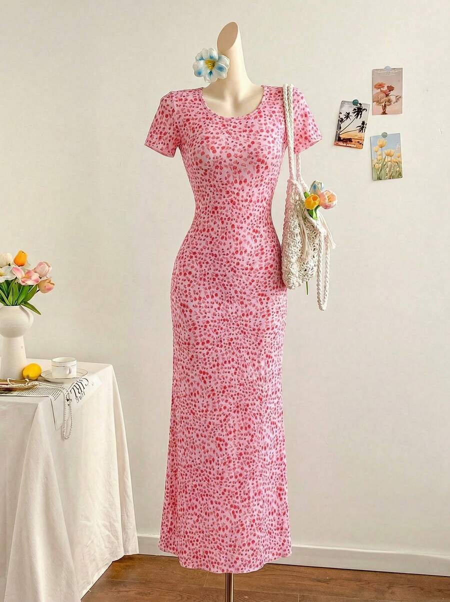 Elegant Heltryckt Klänning med Korsrygg, Sommarrosa Semester