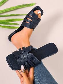 Ximi Ruo New Spring/Summer Fashion Casual One-Strap Slide Sandals, Comfortable Flat Heel Round Toe Slip-On Beach Slippers, Versatile Decorative Flat Sandals For Summer - Navy Blue - View 2