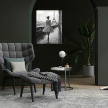 Póster plano 2D, 2D plano, plano 2D, fotografía de moda de París, plano 2D - Representando a una elegante mujer en blanco y negro, impresión en lienzo de arte de pared francés, adecuado para sala de estar, dormitorio y oficina - Decoración francesa -  12.0X16.0 pulgadas - Enmarcado - Ver 2