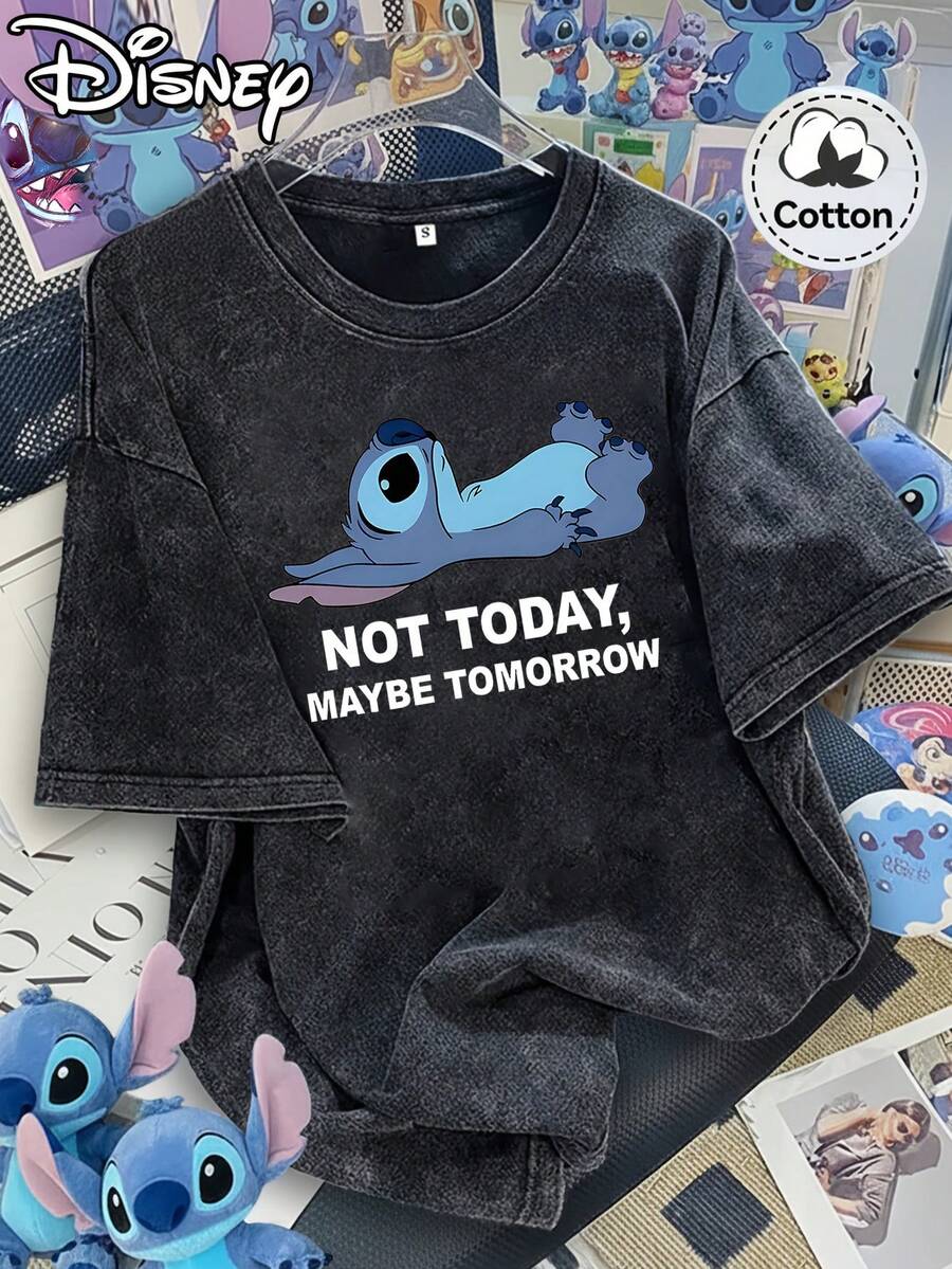 Disney Stitch Cute Duck Floral & Scrump Doll Print "STITCH" Gradient Letter Vintage Washed Cotton T-Shirt - màu đen - Xem 1