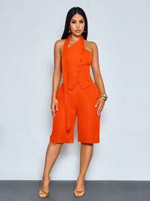 Elegant And Stylish Two Pieces Set For Women In Spring And Summer, Suitable For Commuting, Everyday Wear, Casual Occasions, Parties, Birthday Parties, Thanksgiving, And Back-To-School. Features An Asymmetrical Neckline, Sleeveless Halter-Neck Top With Buttons And Zip-Up Capri Pants. The Halter Neck Detail Adds A Touch Of Casual Vacation Style. Springtime Suit. - Naranja - Ver 7