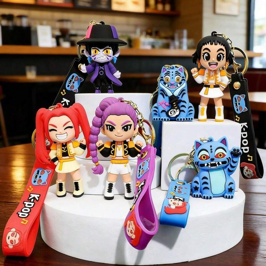 Hasbro 一套 K-Pop 偶像卡通圣诞钥匙扣，女孩吊坠，老虎钥匙扣，情侣钥匙扣挂件，包包和手机配件，送朋友的礼物（硅胶制品） - 彩色 - 查看 1