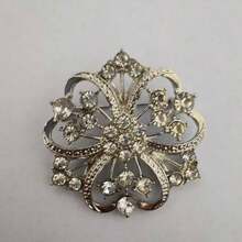 1pc Elegant Vintage Zinc Alloy Women Fashion Brooch, Accessory For Bag, Hat, Green Flower Design - Silver - View 3