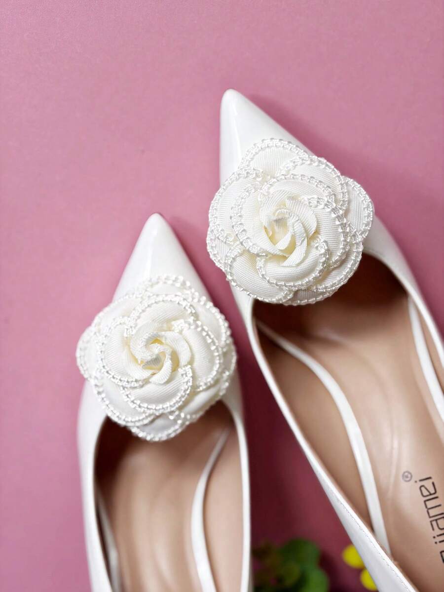 1 Pair Off-White Fabric Bow With Clip Removable Shoe Flower Shoe Hat Accessory