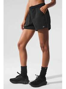 Alo Yoga Alumni Short | Retro Varsity-Style Lounge Wear | Relaxed Fit Athletic Essential | Premium Luxury Comfort Aesthetic - 黑色 - 查看 3